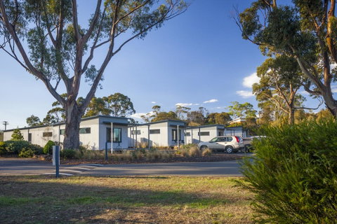 Swansea Beach Chalets - Schoolies Week Accommodation 24