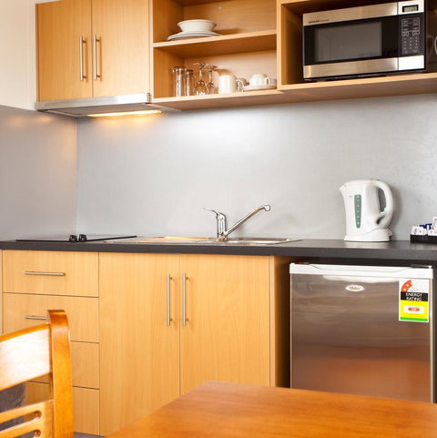 Swansea Beach Chalets - Schoolies Week Accommodation 26