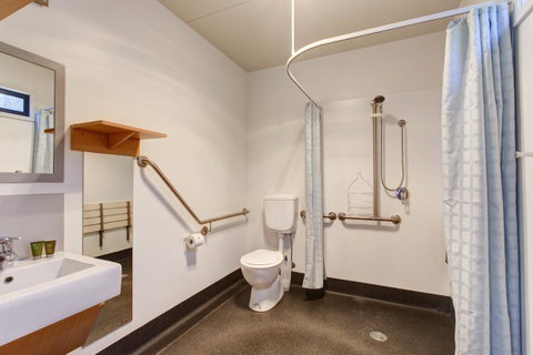 Swansea Beach Chalets - Schoolies Week Accommodation 30