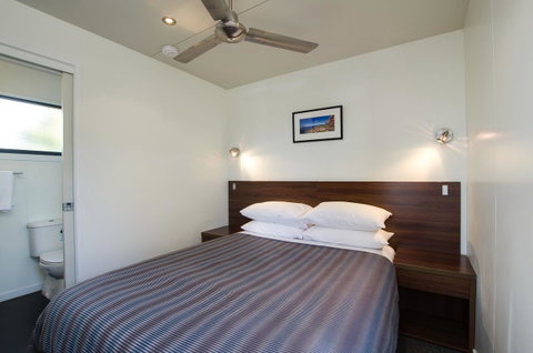 Swansea Beach Chalets - Schoolies Week Accommodation 20
