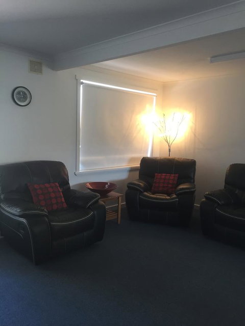 Old Pier Apartments - Schoolies Week Accommodation 12