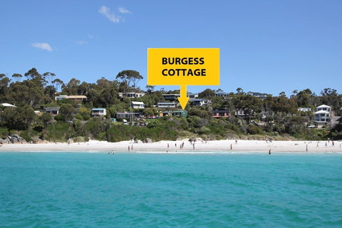 BINALONG BEACH COTTAGE Beachfront At Bay Of Fires Next To Restaurant - Schoolies Week Accommodation 0