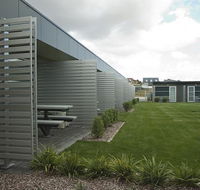 Brighton Hotel Motel - Schoolies Week Accommodation