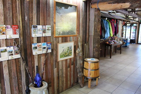 Tullah Lakeside Lodge - Schoolies Week Accommodation 25