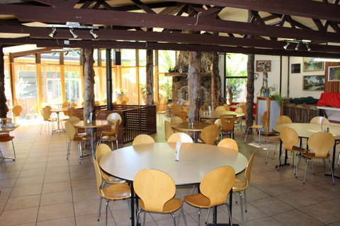 Tullah Lakeside Lodge - Schoolies Week Accommodation 34