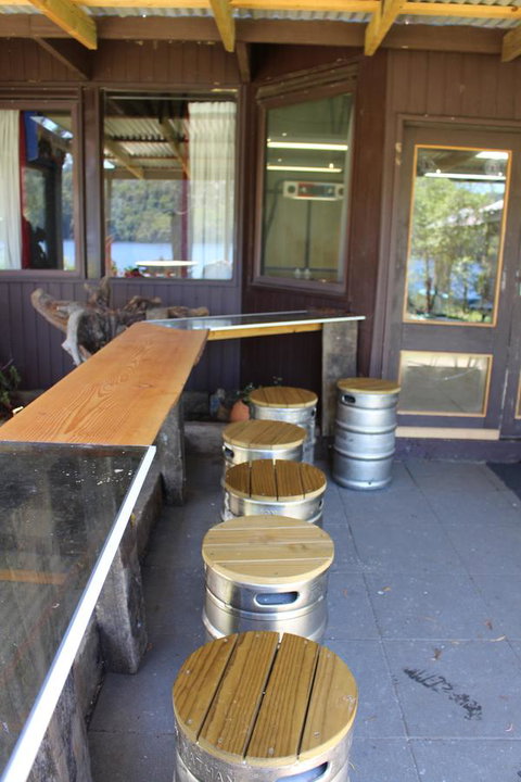 Tullah Lakeside Lodge - Schoolies Week Accommodation 24