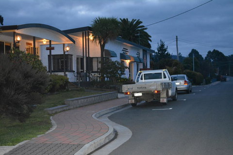 Smugglers Rest Apartments Dover - Schoolies Week Accommodation 3