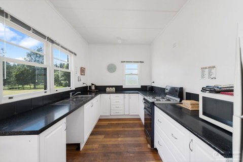 Giants Table And Cottages - Schoolies Week Accommodation 28
