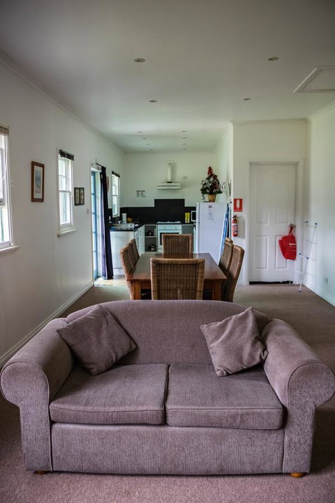 Giants Table And Cottages - Schoolies Week Accommodation 5