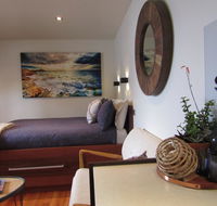 Salt Box Hideaways - Schoolies Week Accommodation