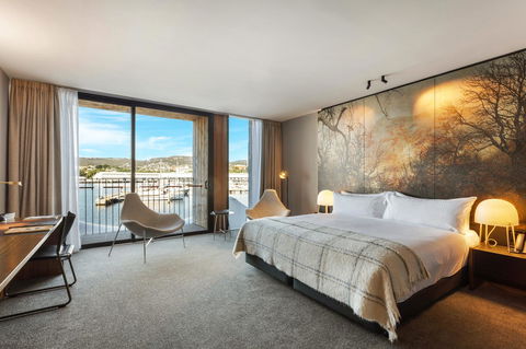 MACq 01 Hotel - Schoolies Week Accommodation 3