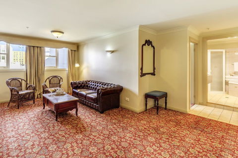 Hadley\'s Orient Hotel - Schoolies Week Accommodation 16
