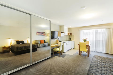 The Old Woolstore Apartment Hotel - Schoolies Week Accommodation 21