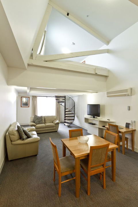 The Old Woolstore Apartment Hotel - Schoolies Week Accommodation 26