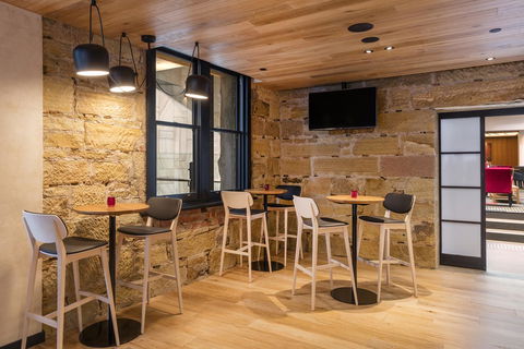 RACV Hobart Hotel - Schoolies Week Accommodation 14