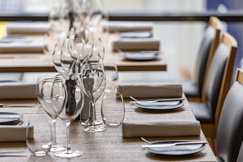 RACV Hobart Hotel - Schoolies Week Accommodation 21