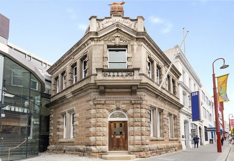 RACV Hobart Hotel - Schoolies Week Accommodation 1