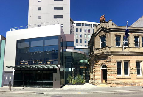 RACV Hobart Hotel - Schoolies Week Accommodation 7