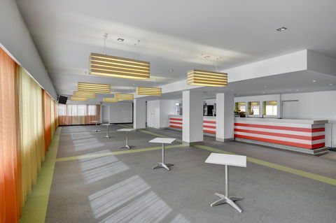 Travelodge Hotel Hobart - Schoolies Week Accommodation 20