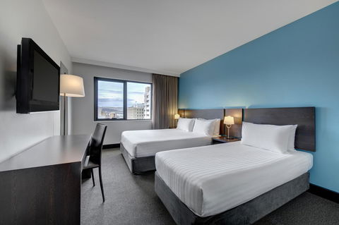 Travelodge Hotel Hobart - Schoolies Week Accommodation 6