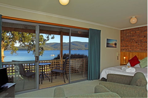 Driftwood - Schoolies Week Accommodation 21