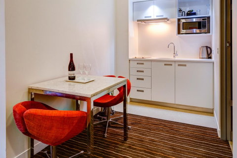 Mantra Charles Hotel - Schoolies Week Accommodation 20
