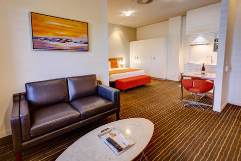 Mantra Charles Hotel - Schoolies Week Accommodation 22