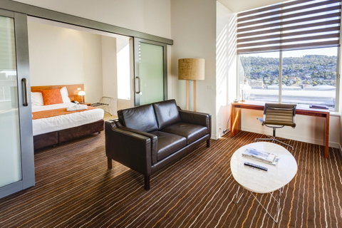 Mantra Charles Hotel - Schoolies Week Accommodation 43