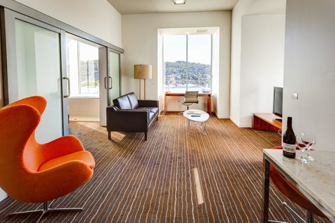 Mantra Charles Hotel - Schoolies Week Accommodation 41