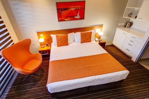 Mantra Charles Hotel - Schoolies Week Accommodation 24