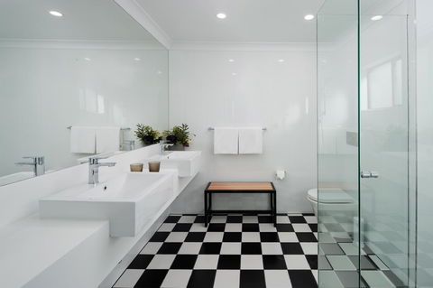 Rydges Hobart - Schoolies Week Accommodation 13