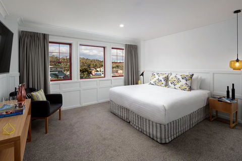 Rydges Hobart - Schoolies Week Accommodation 3