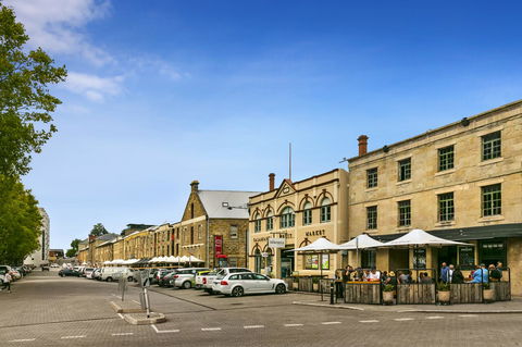 Hobart Waterfront Apartments - Schoolies Week Accommodation 15