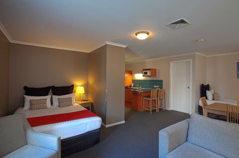 Hobart Waterfront Apartments - Schoolies Week Accommodation 5