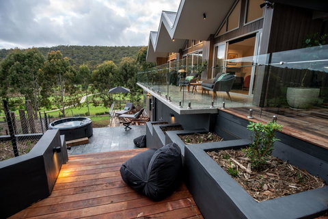 Adventure Bay Retreat Bruny Island - Schoolies Week Accommodation 0