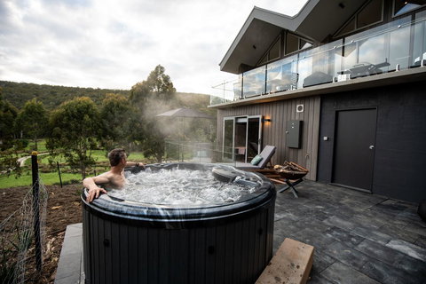 Adventure Bay Retreat Bruny Island - Schoolies Week Accommodation 40