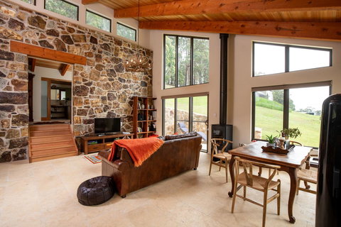 Adventure Bay Retreat Bruny Island - Schoolies Week Accommodation 8