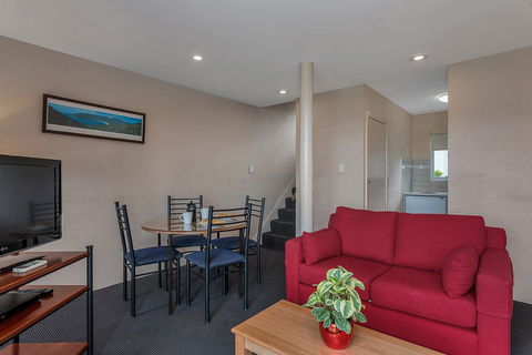Bay View Villas - Schoolies Week Accommodation 37