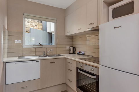 Bay View Villas - Schoolies Week Accommodation 5
