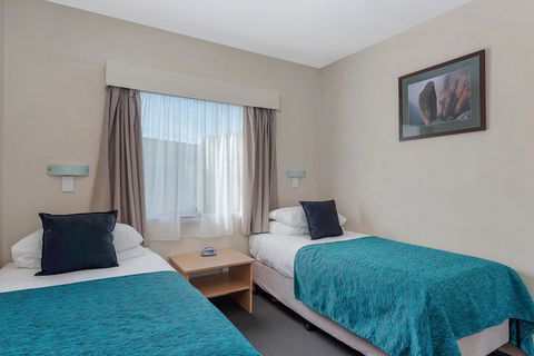 Bay View Villas - Schoolies Week Accommodation 22