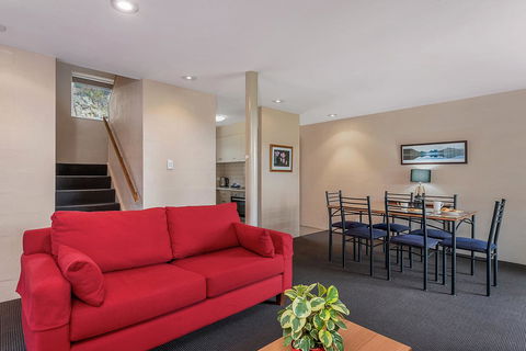 Bay View Villas - Schoolies Week Accommodation 6