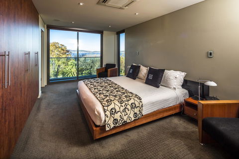 Lenna Of Hobart - Schoolies Week Accommodation 34