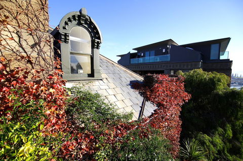 Lenna Of Hobart - Schoolies Week Accommodation 35