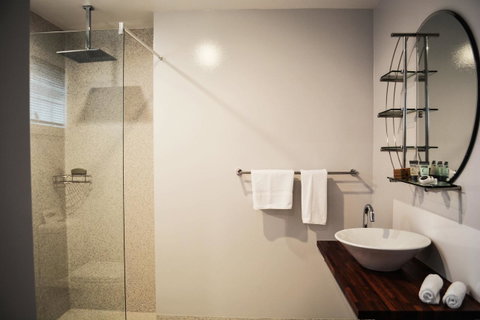 Heathfield Apartments - Schoolies Week Accommodation 21