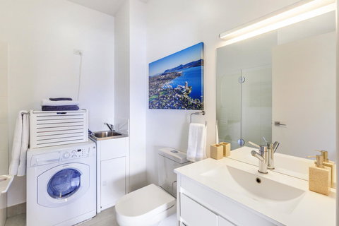 Bellerive Marina View Apartments NO 27 - Schoolies Week Accommodation 10