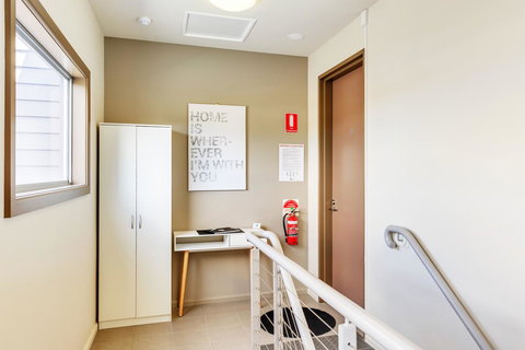 Bellerive Marina View Apartments NO 27 - Schoolies Week Accommodation 18