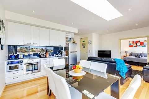 Bellerive Marina View Apartments NO 27 - Schoolies Week Accommodation 0