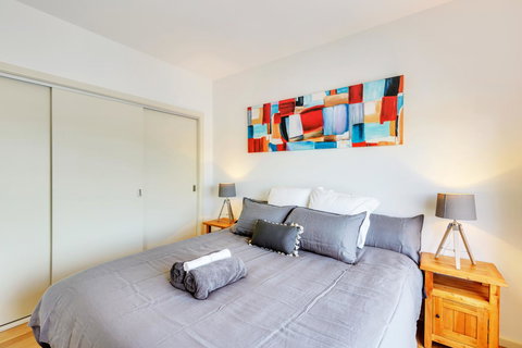 Bellerive Marina View Apartments NO 27 - Schoolies Week Accommodation 5