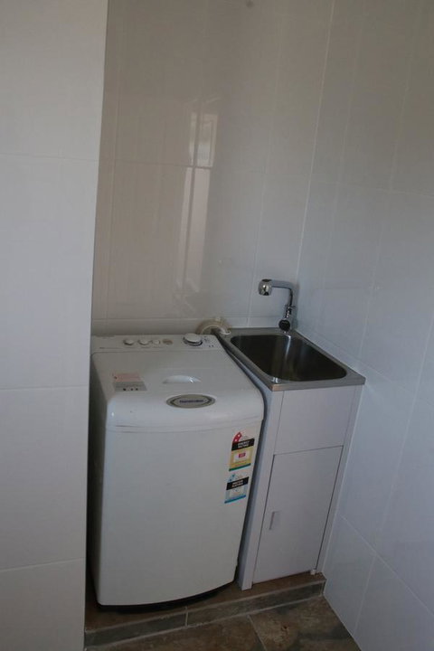 Penguin Seaside Farm - Schoolies Week Accommodation 8