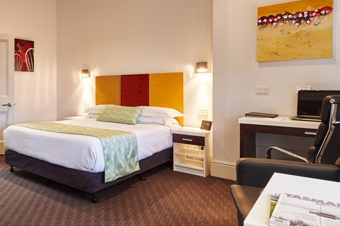 Auldington Hotel - Schoolies Week Accommodation 13